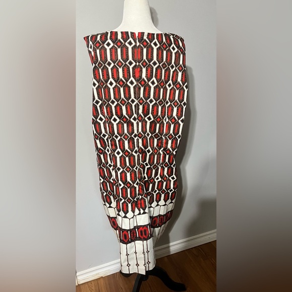 Talbot’s Woman’s Colorful, Lined Sleeveless Geometrical Patrerned Dress! - Picture 4 of 9